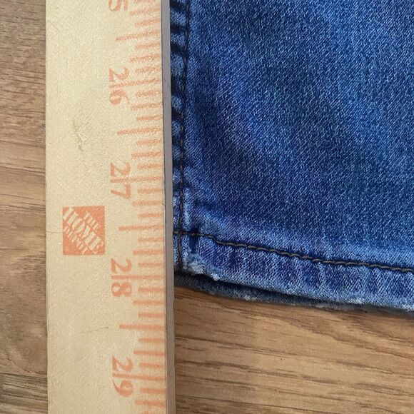 Signature Levi Strauss Jeans Womens Mid Rise Straight Leg Jeans 29x30 Distressed - Picture 12 of 16